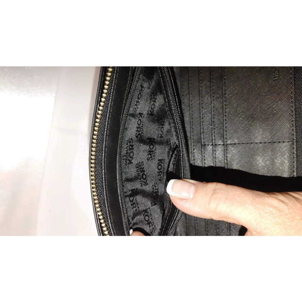 Michael Kors Croc Embossed Hamilton Wallet